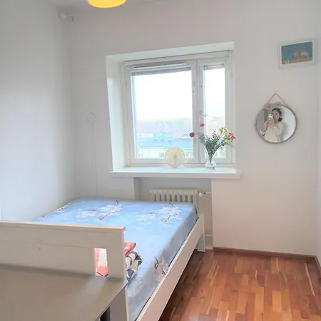 Cozy With Stunning Natural Views Apartamento Helsinki